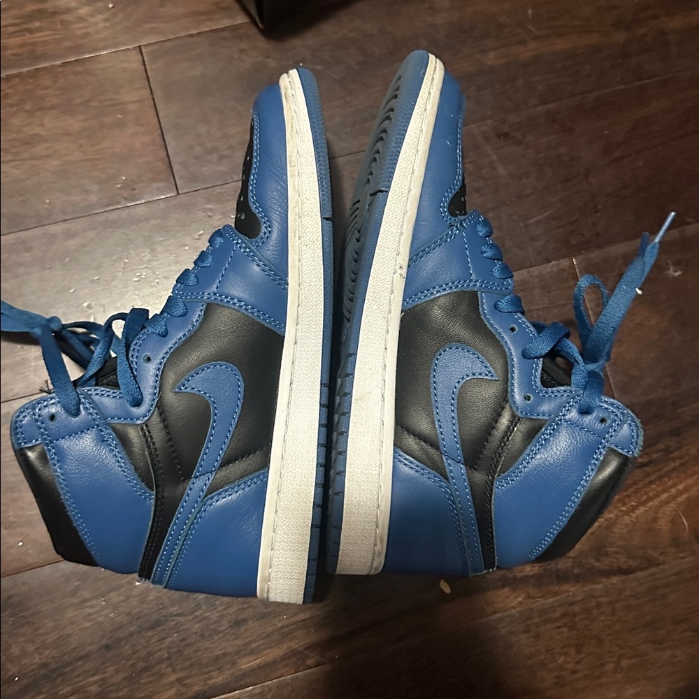 Air Jordan 1 retro high OG - Picture 5 of 6